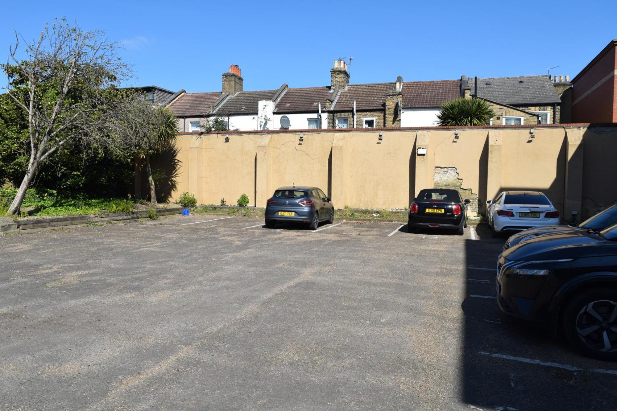 London Stratford - Spacious 2 Bed Flat With Secured Parking & Private Garden Exterior foto