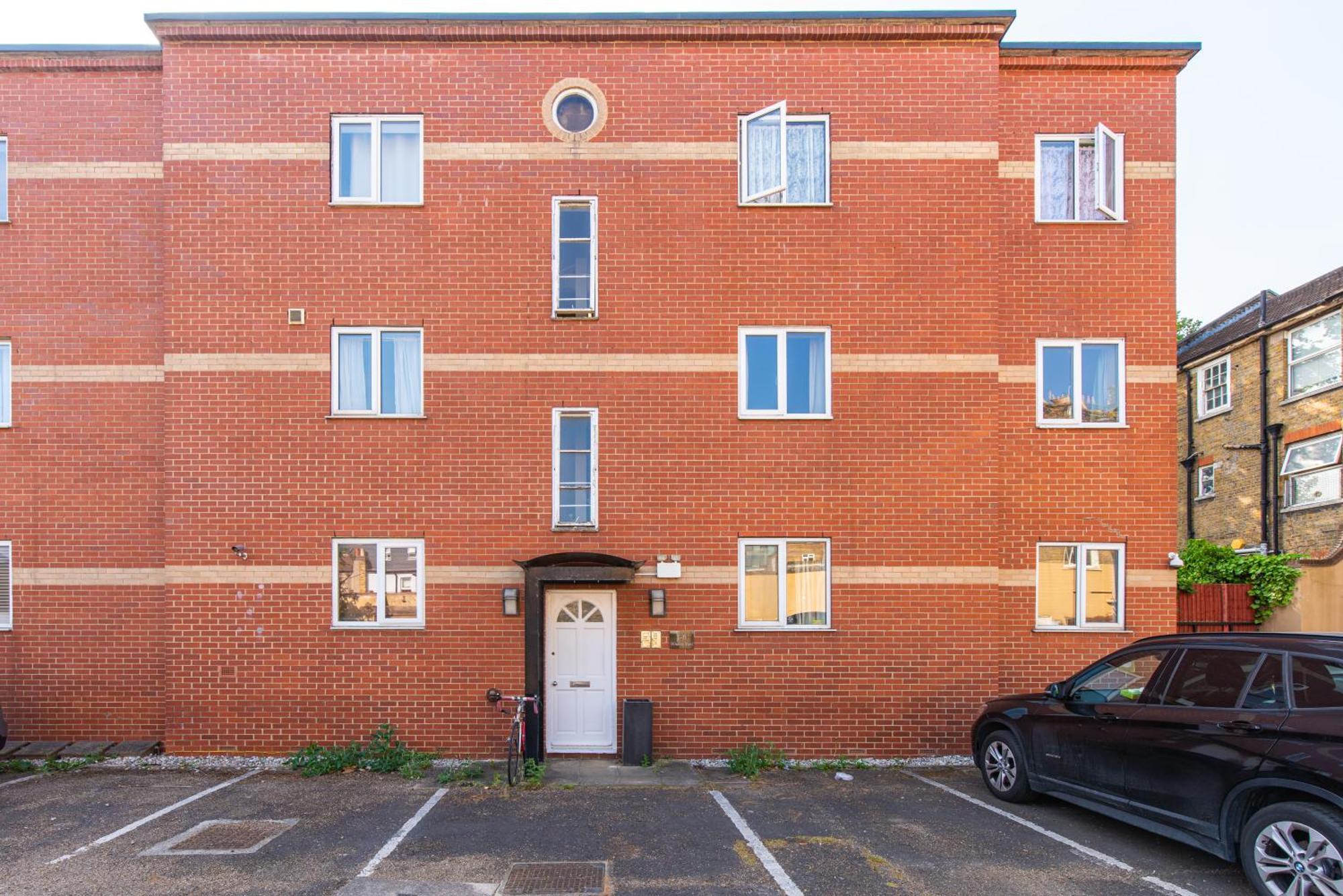 London Stratford - Spacious 2 Bed Flat With Secured Parking & Private Garden Exterior foto